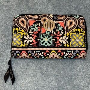 Vera Bradley sierra turn lock wallet